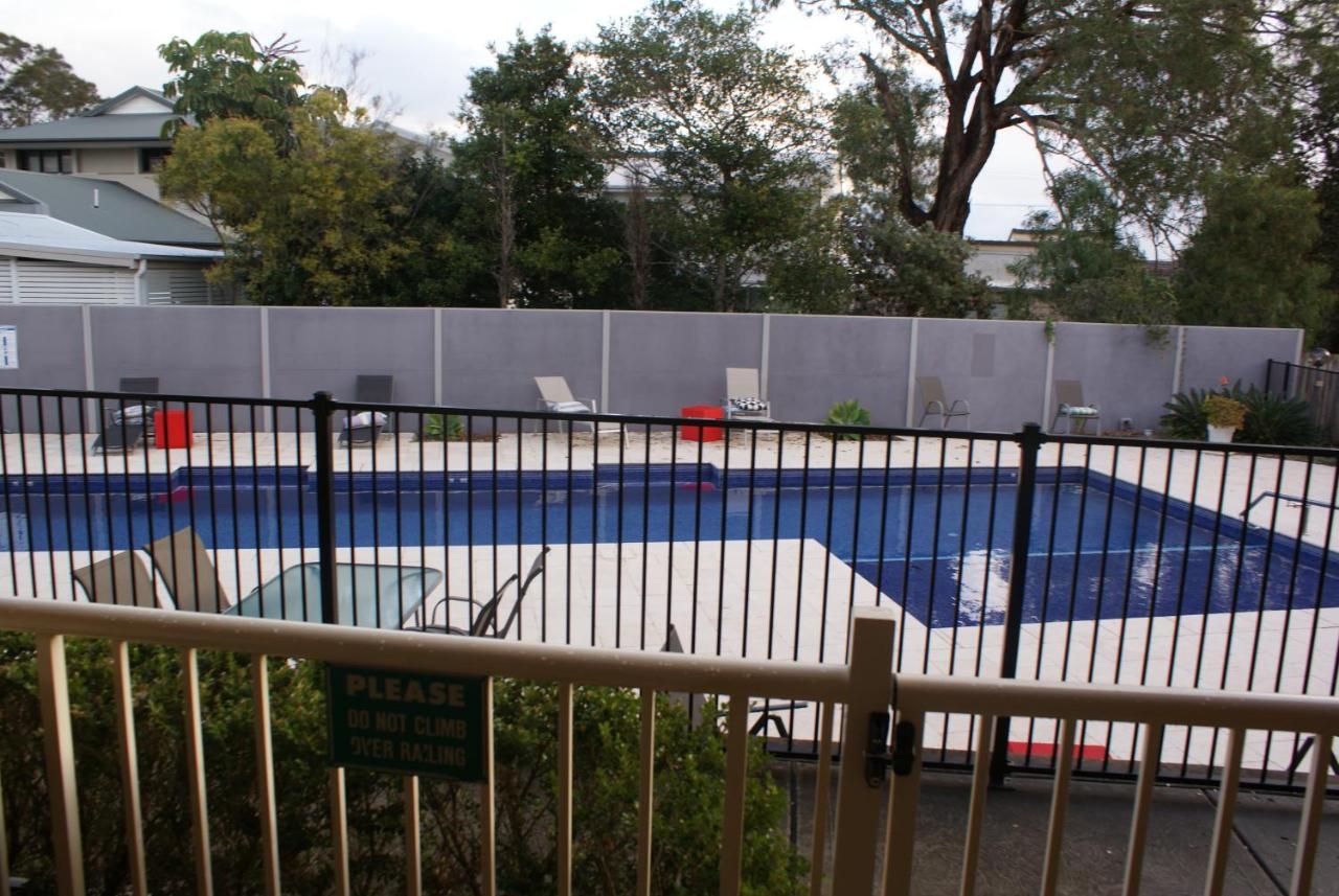 Hawks Nest Motel Exterior photo